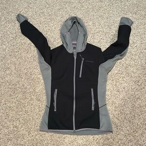 Patagonia black grey waffle print warm hooded jacket sz XS